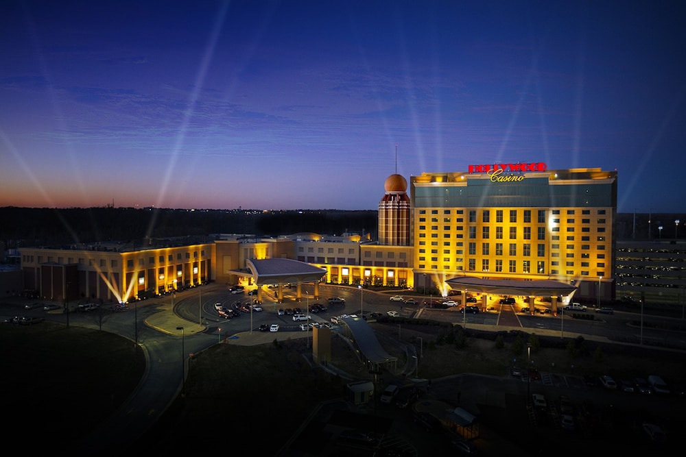 Hollywood Casino St Louis 2/50