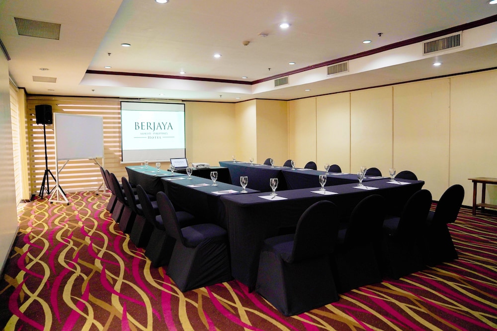 Berjaya Makati Hotel 66/72