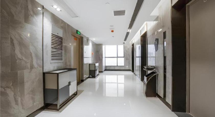Echarm Hotel (Changde Chaoyang D5 District) 14/52