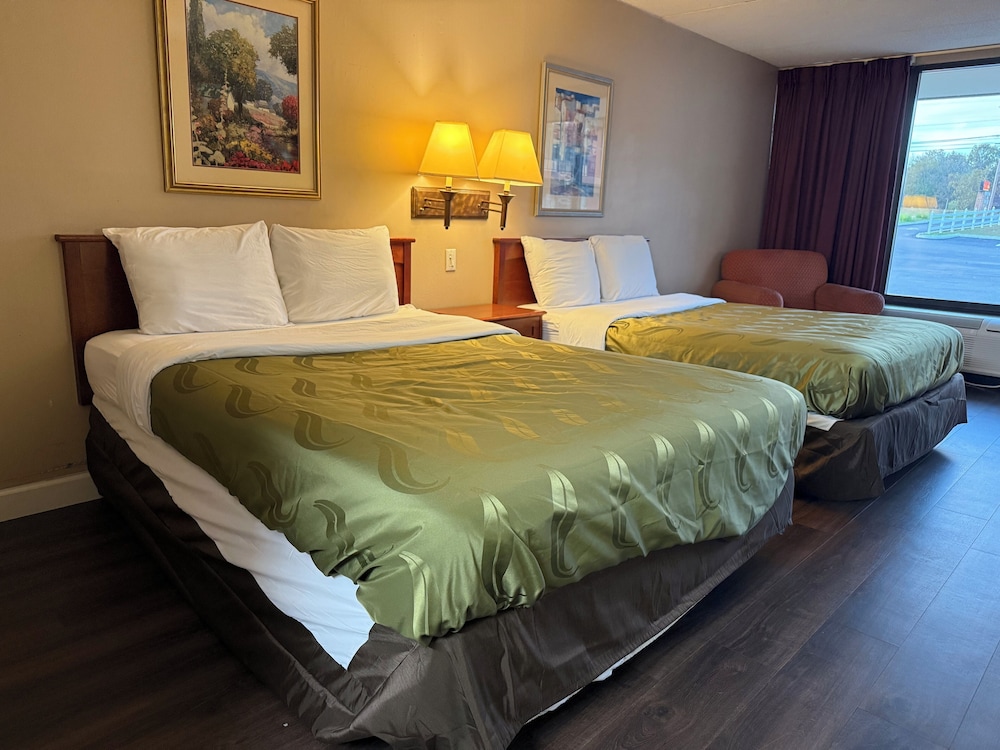 Paris Inn and Suites 20/40