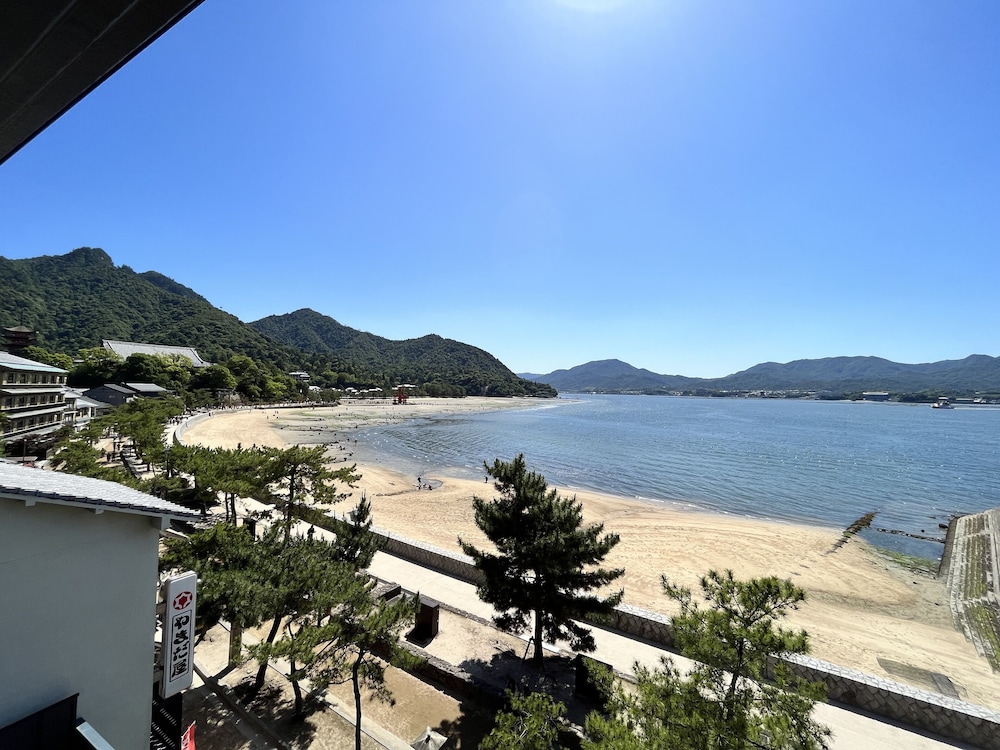 Itsukushima Iroha 44/50