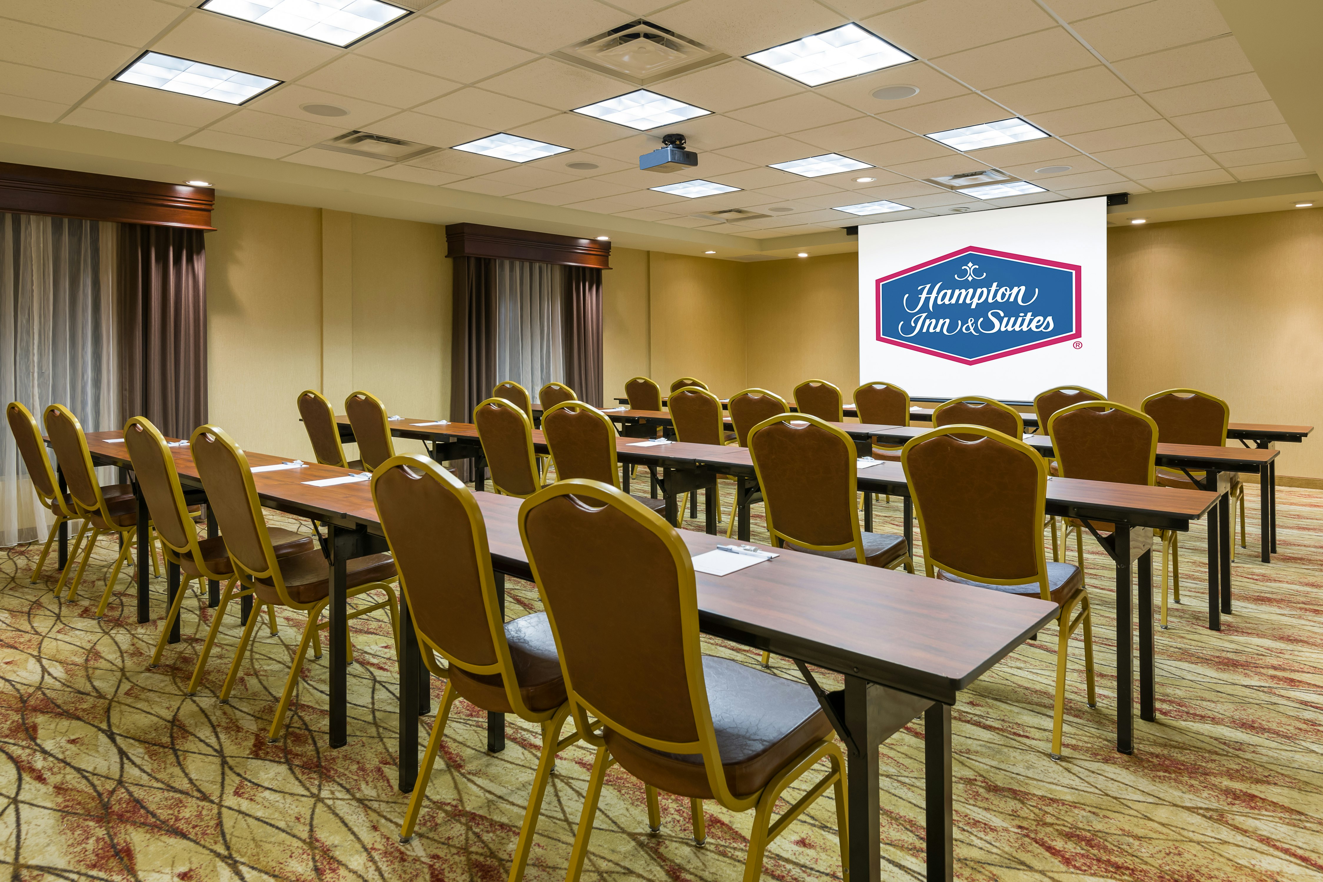 Hampton Inn & Suites Peoria At Grand Prairie Il 51/61