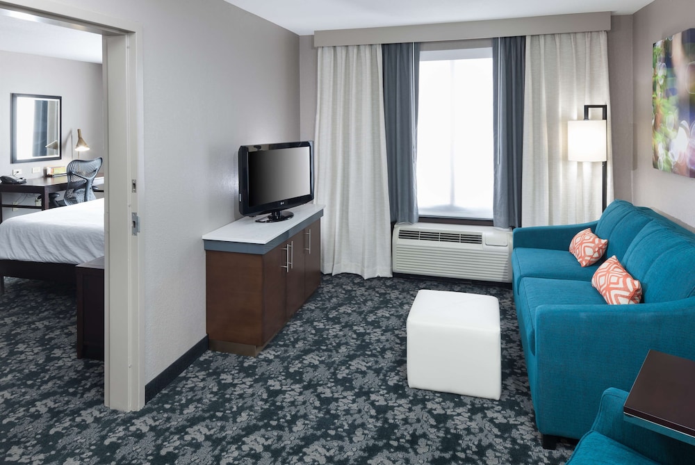 Hilton Garden Inn Cincinnati Mason 24/50