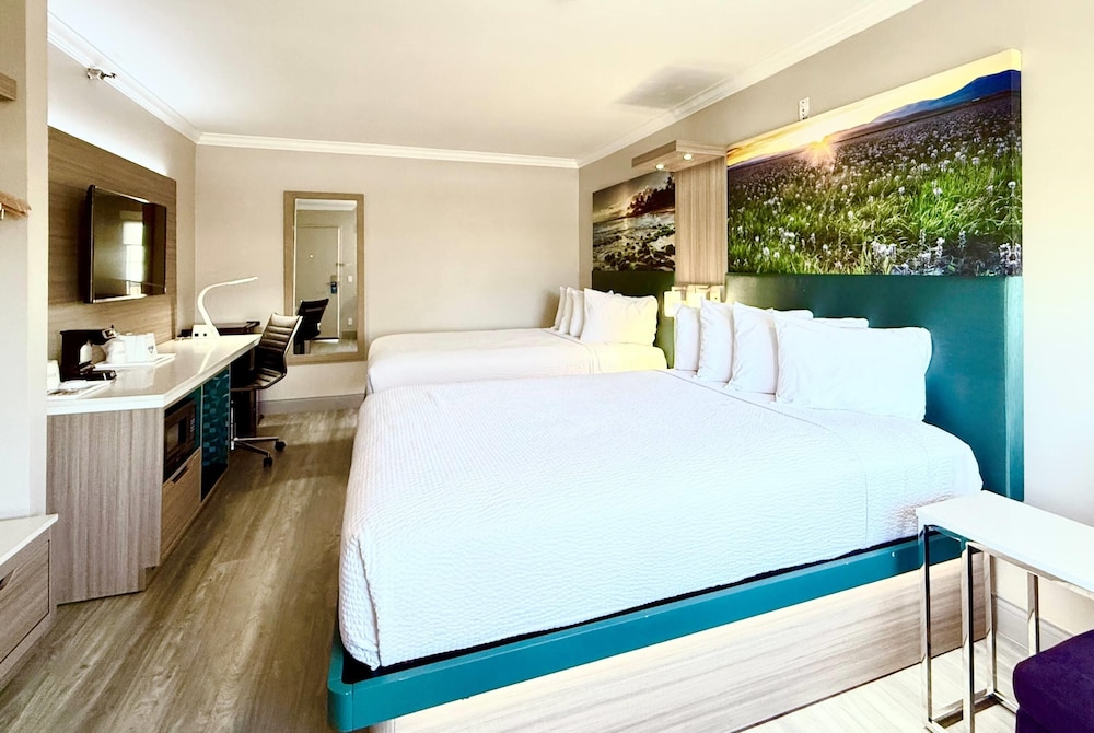 Days Inn By Wyndham Los Angeles Lax Redondo Manhattan Beach 29/56