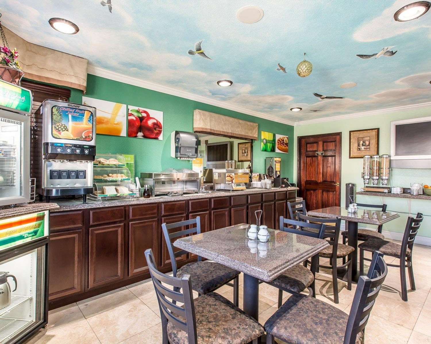 Quality Inn Hemet - San Jacinto 19/24