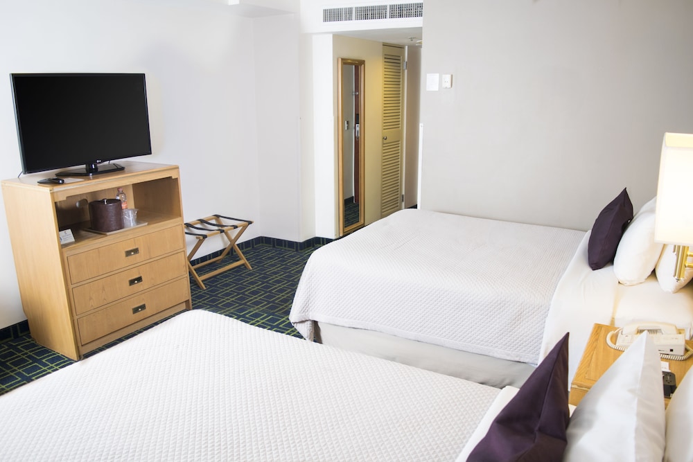 ISTAY HOTEL MONTERREY HISTORICO 12/36