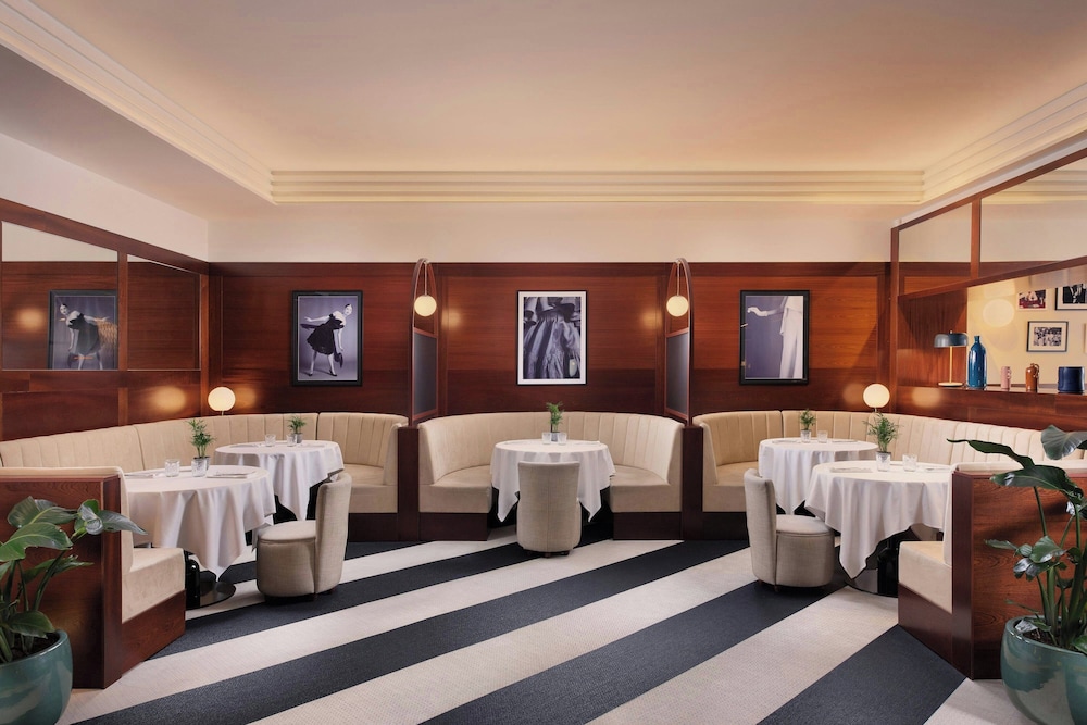 Hotel Ercilla de Bilbao, Autograph Collection 19/50