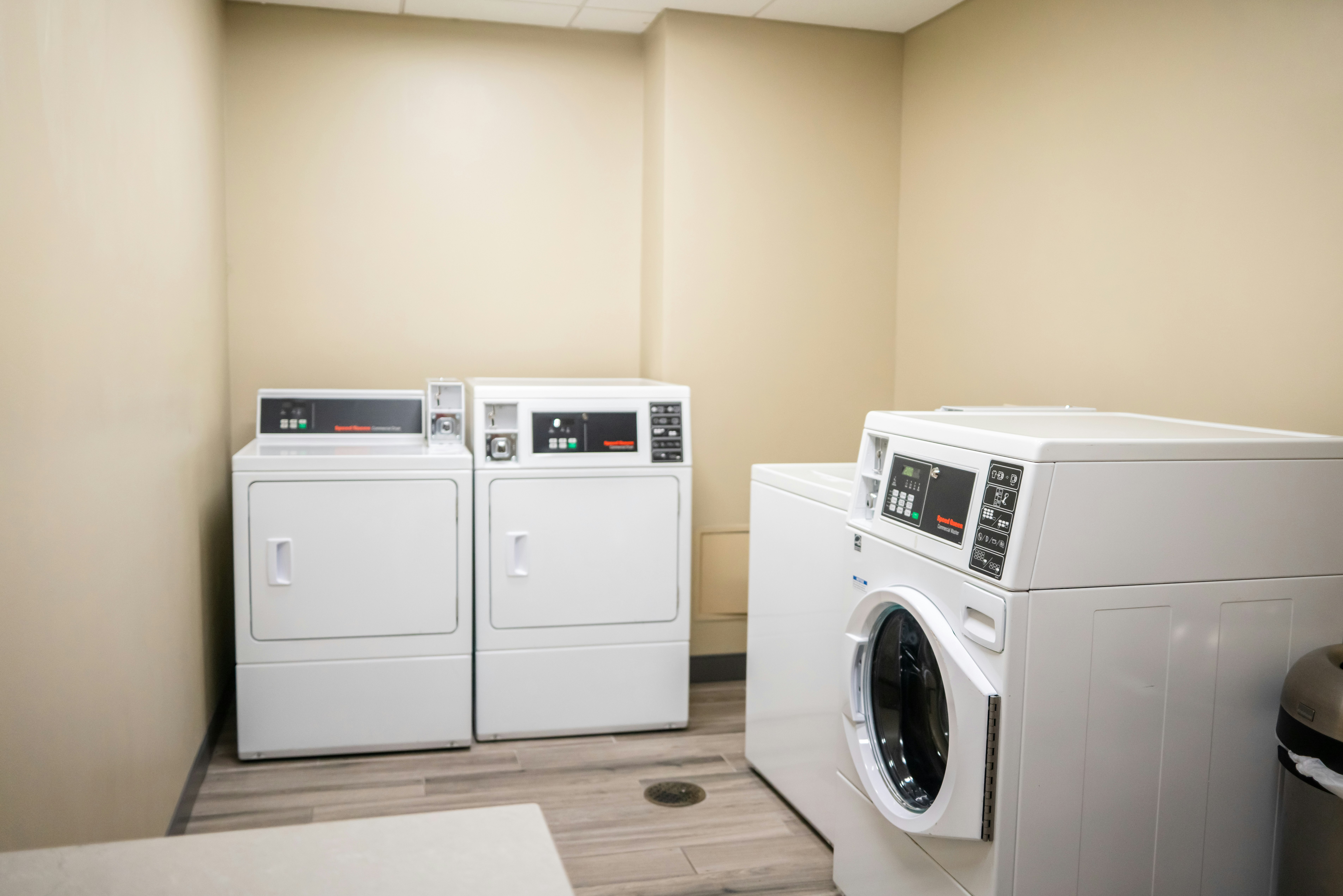 Hampton Inn Gonzales 24/56