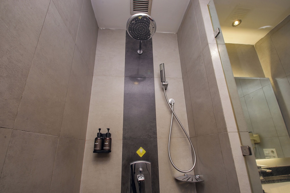 FUGO Hotel Banjarmasin (ex Mercure Banjarmasin) 54/55
