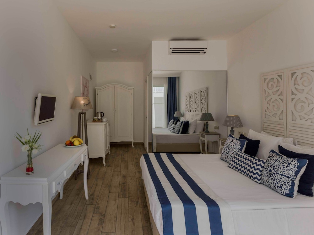 Blue Dreams Resort and Spa Bodrum 31/49