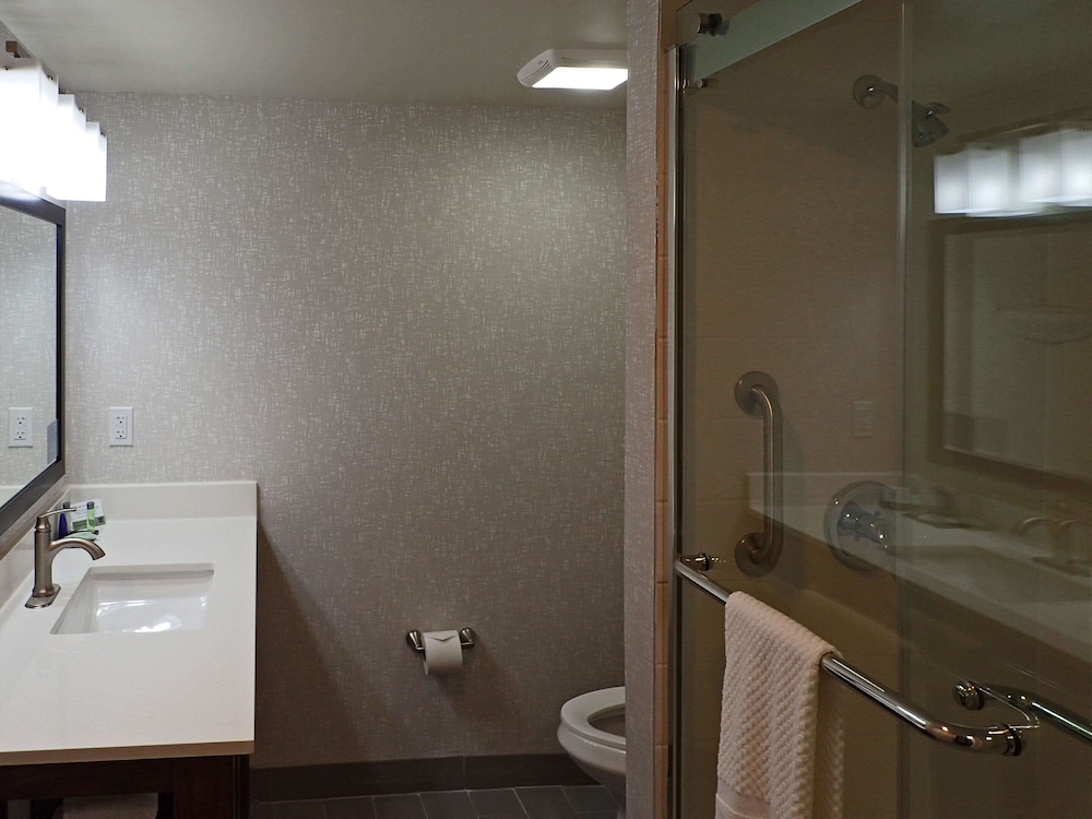 Sleep Inn & Suites California MD 19/22