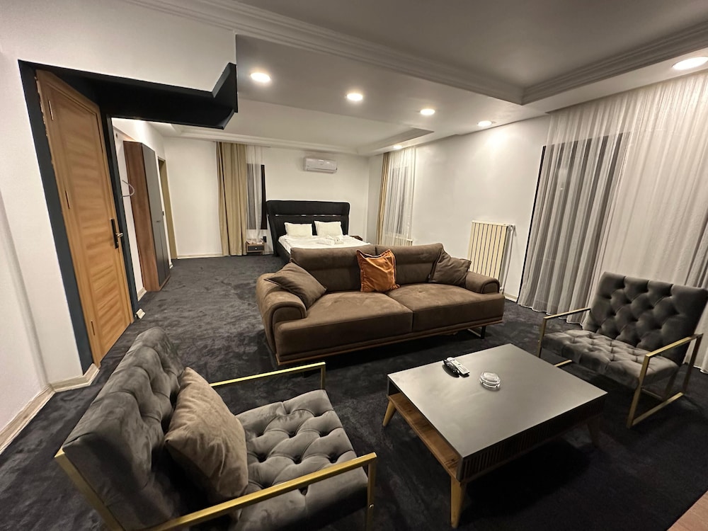 Mavilla Hotel 28/50