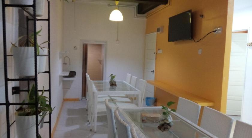 The Serai Cottage Transit Hotel 23/38