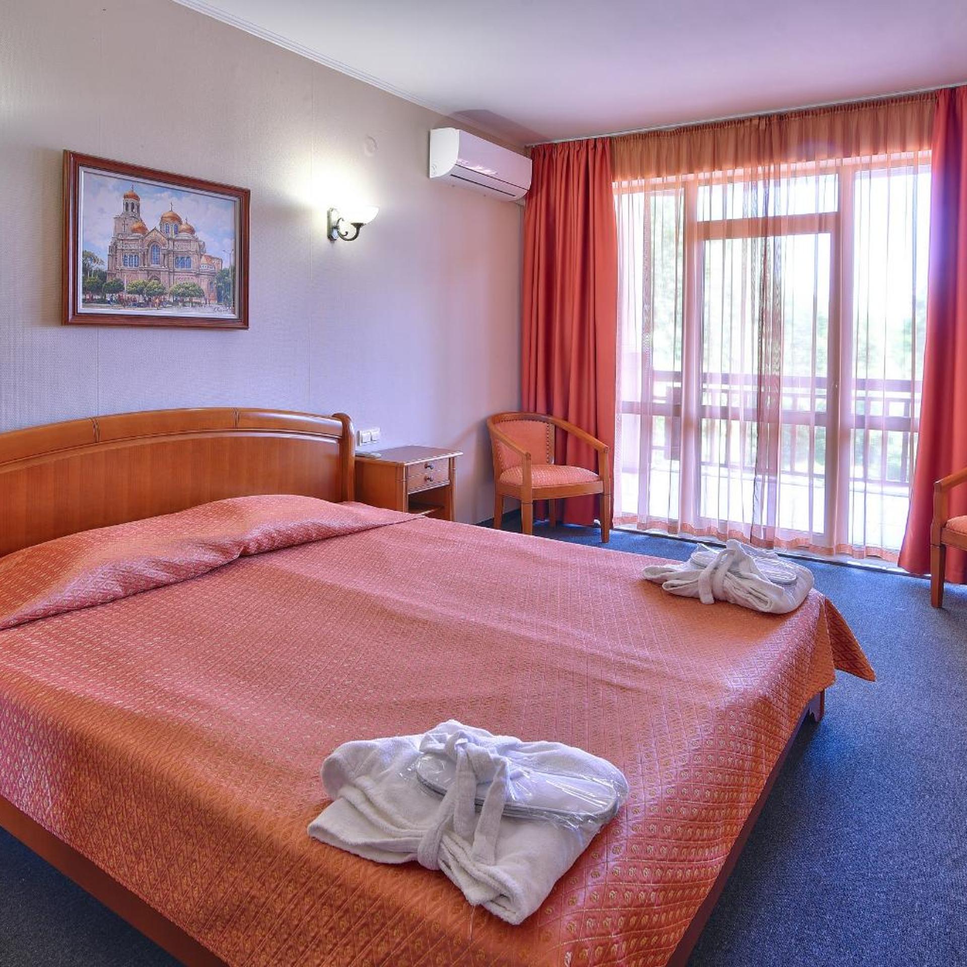 Estreya Residence 18/58