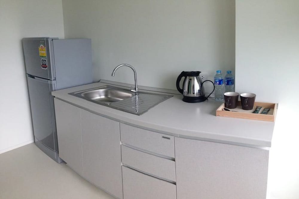 185 Residence 49/50