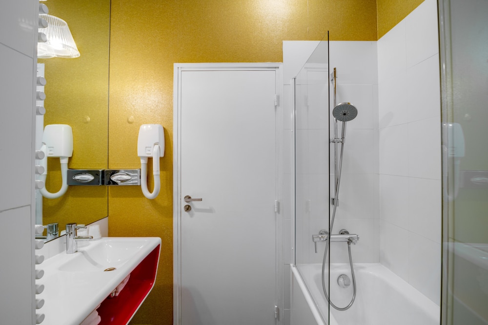 Joyce Hotel Astotel 26/34