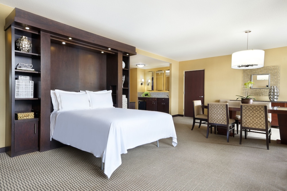 Hilton Americas Houston 23/85