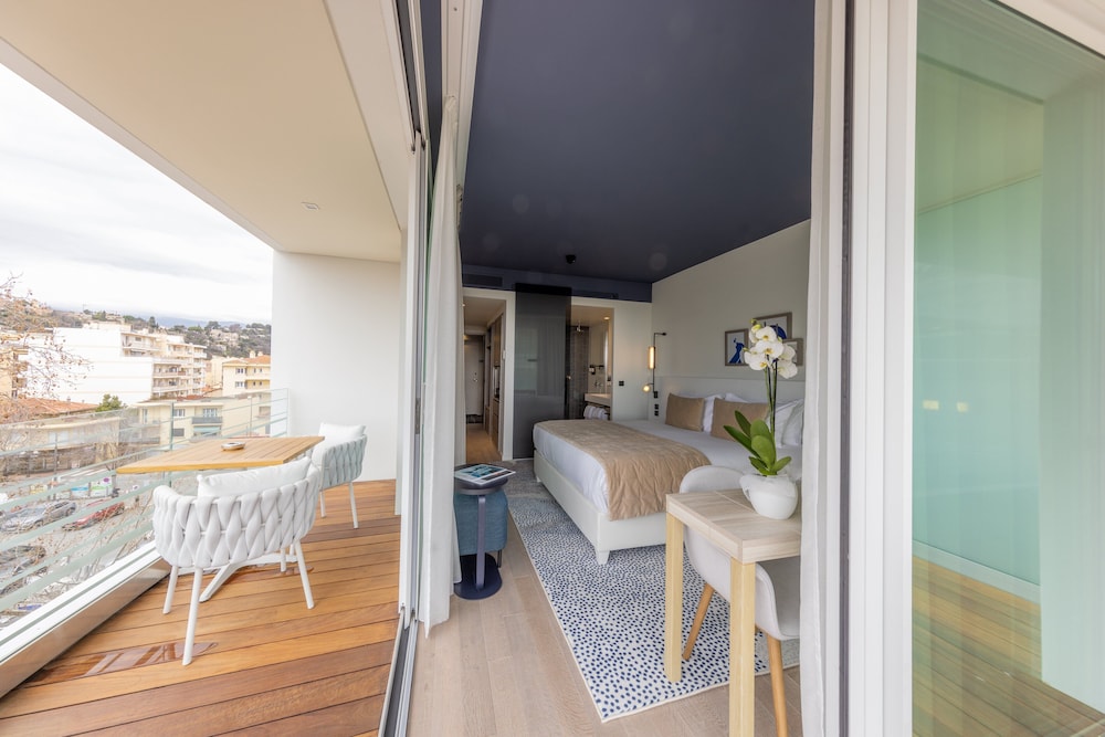 Indigo Cagnes Sur Mer 40/85
