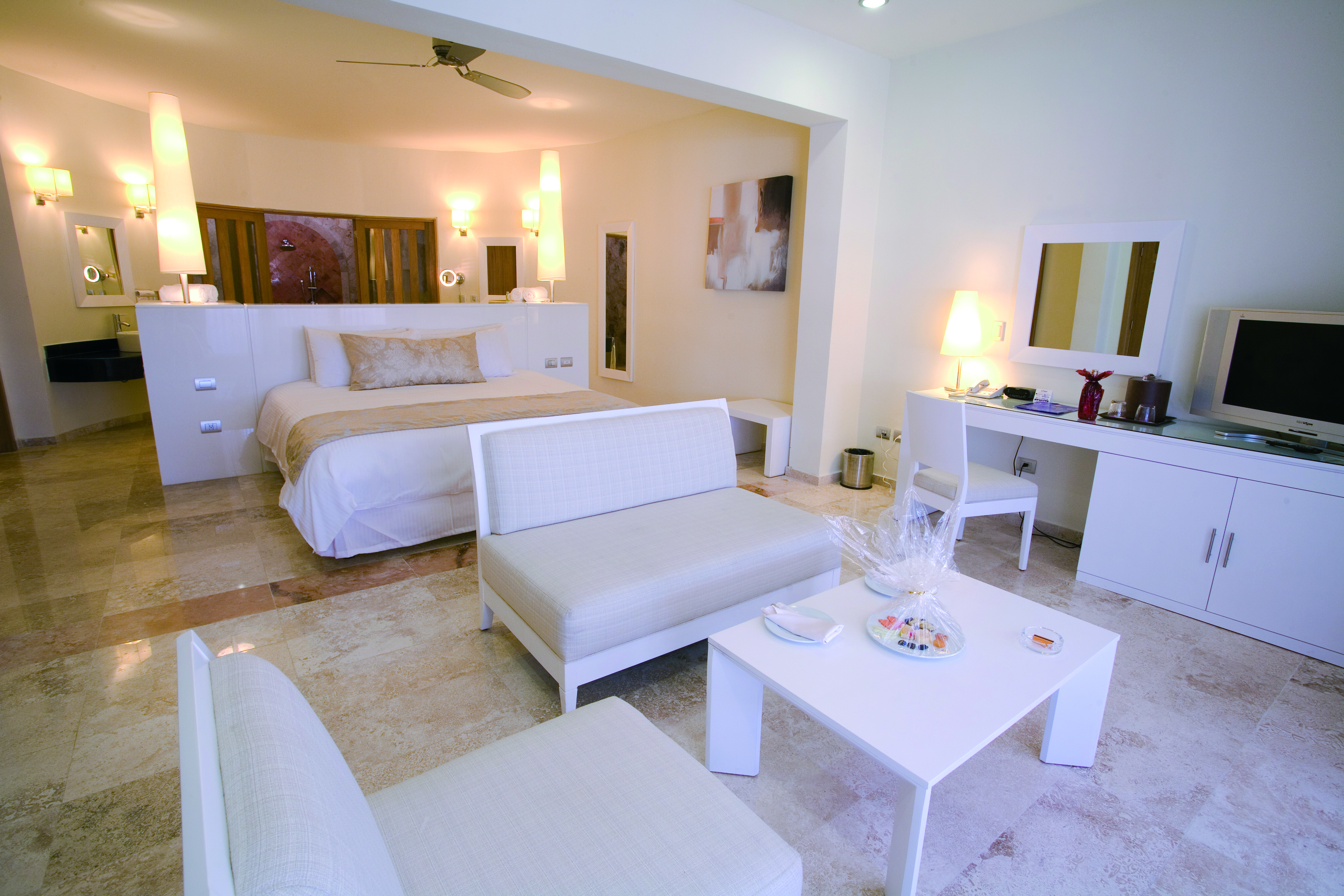 Lagoon Villa, Suite