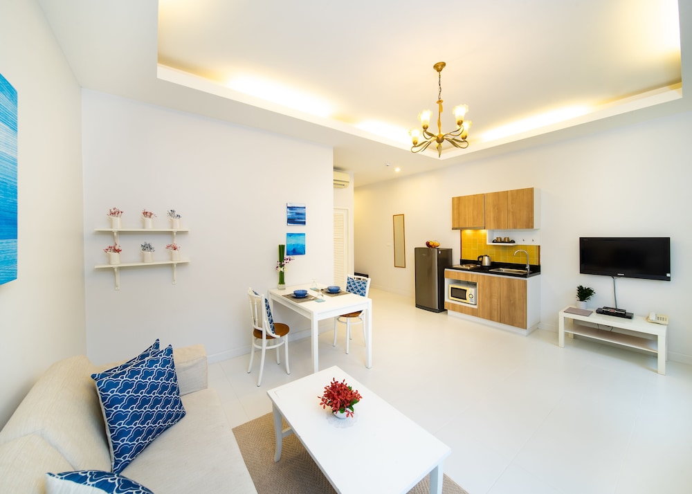 Blu Marine Hua Hin Resort And Villas 30/50