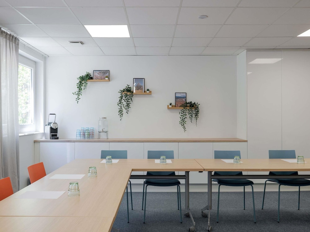 IBIS BUDGET LYON CALUIRE CITE INTERNATIONALE 37/57
