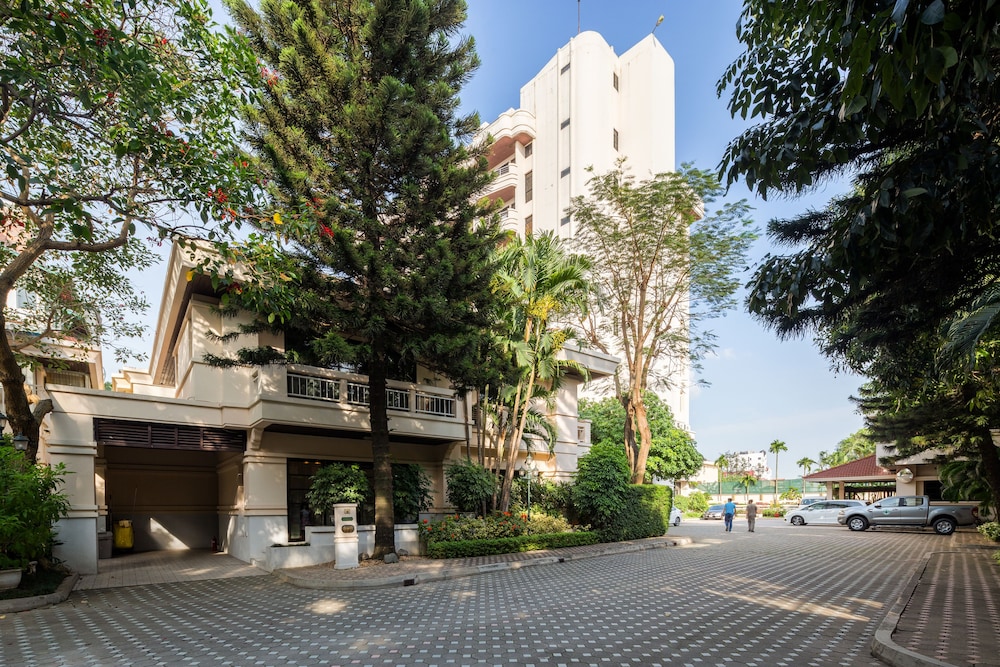Oriental Palace 40/49