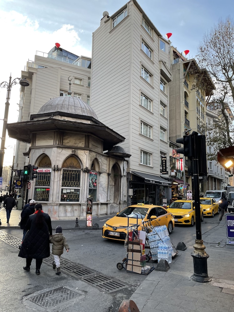 Viva Hotel Oldcity 61/73