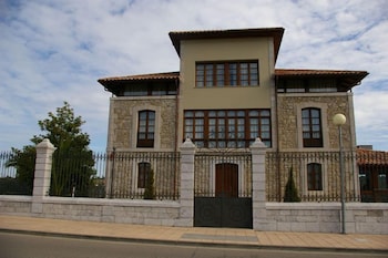 Villadesella Hotel 2/36
