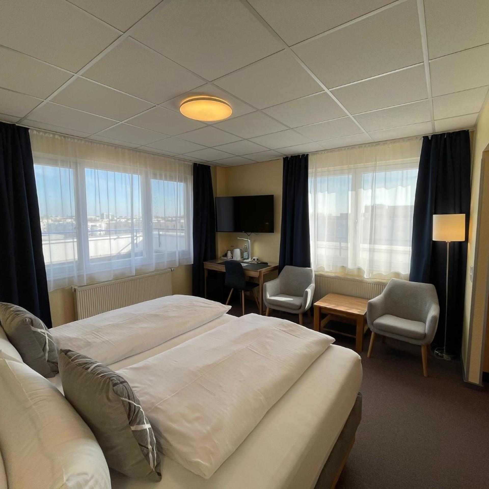 Parkhotel Marzahn 13/50