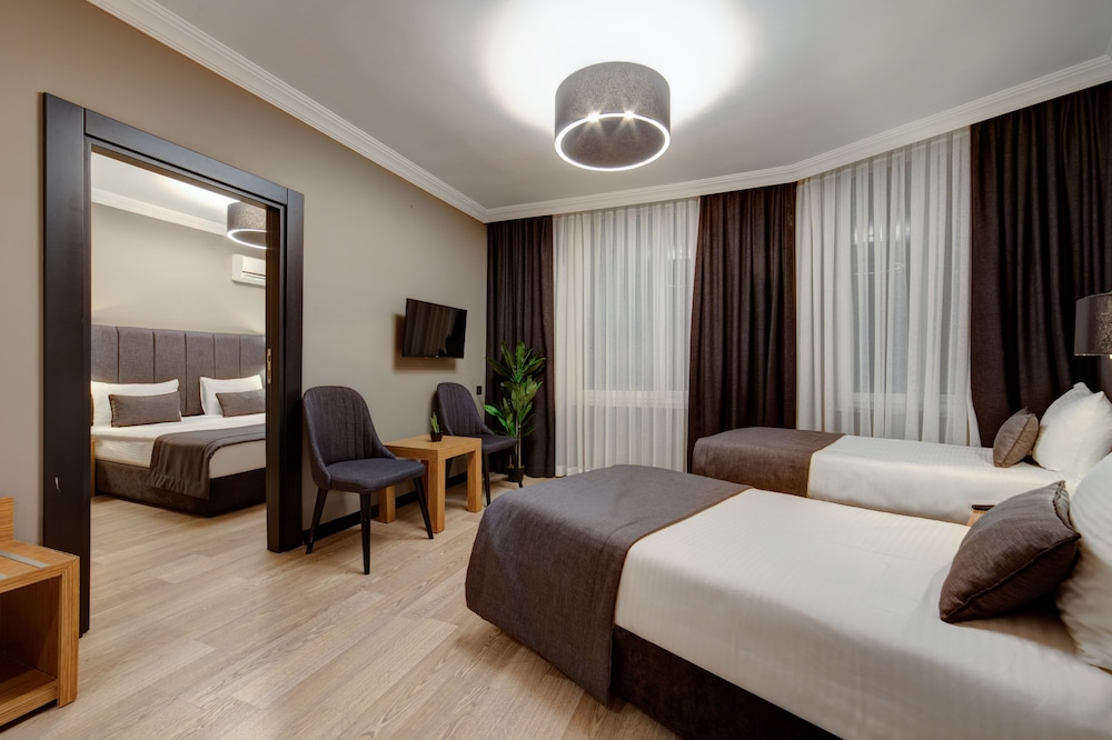 Sahil Marti Hotel 13/72
