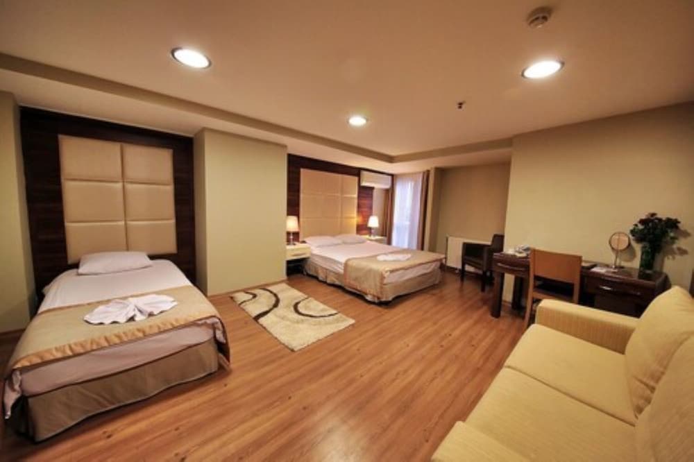 Family Suite, Kitchen