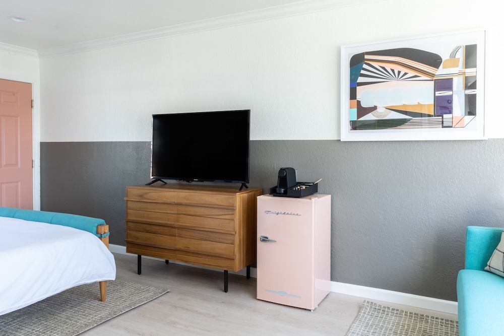 Signature Inn Berkeley Oakland 30/66