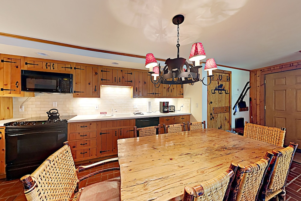 Timberline Condominiums 51/81