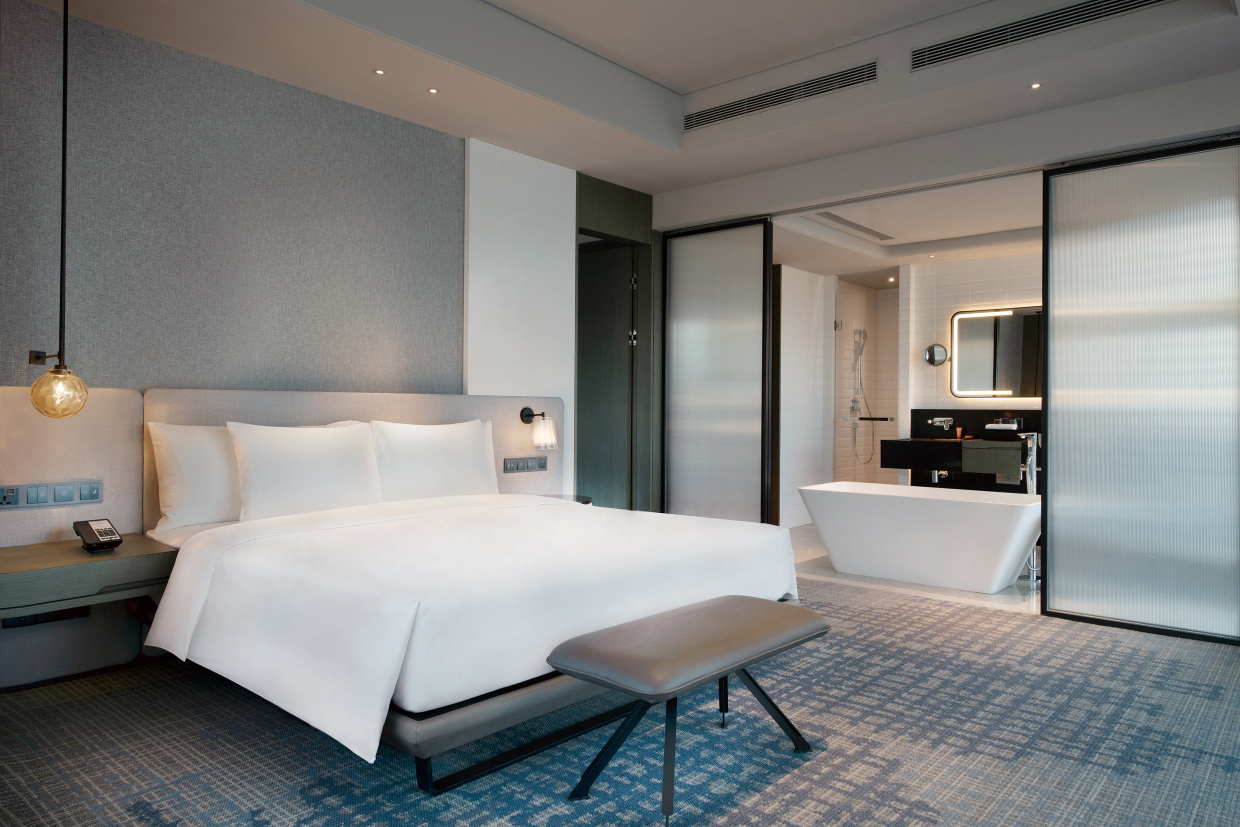 Crowne Plaza Shenzhen Wecc 10/50