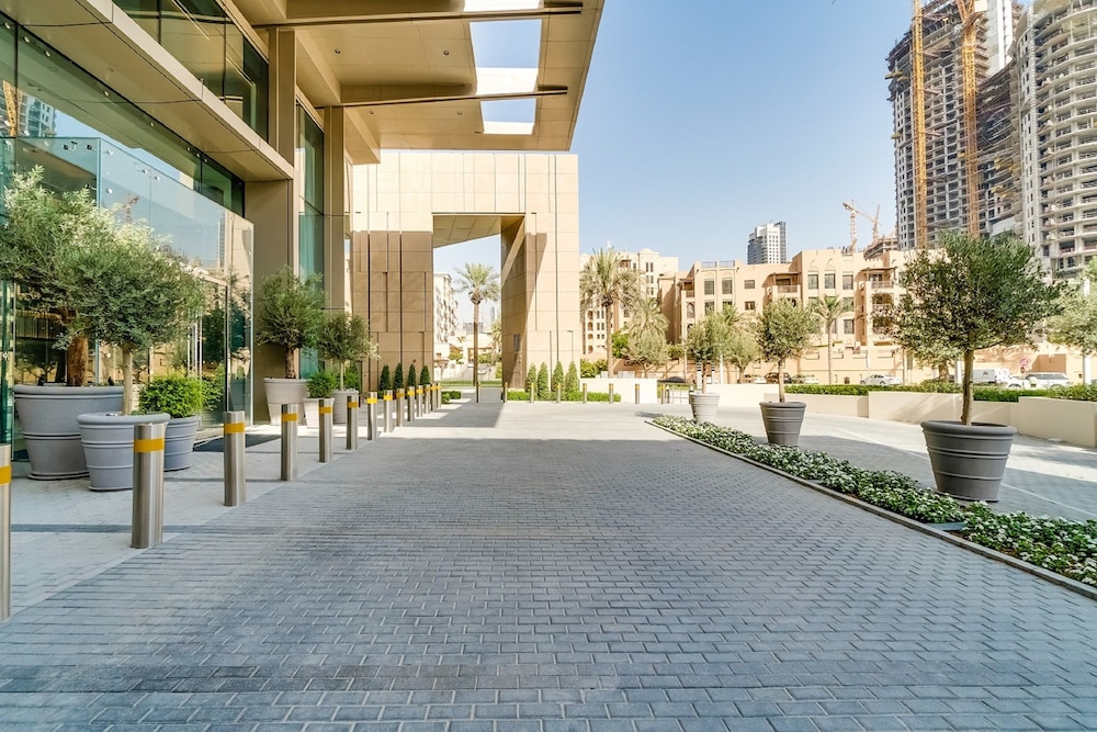 Vida Residences Downtown 47/51