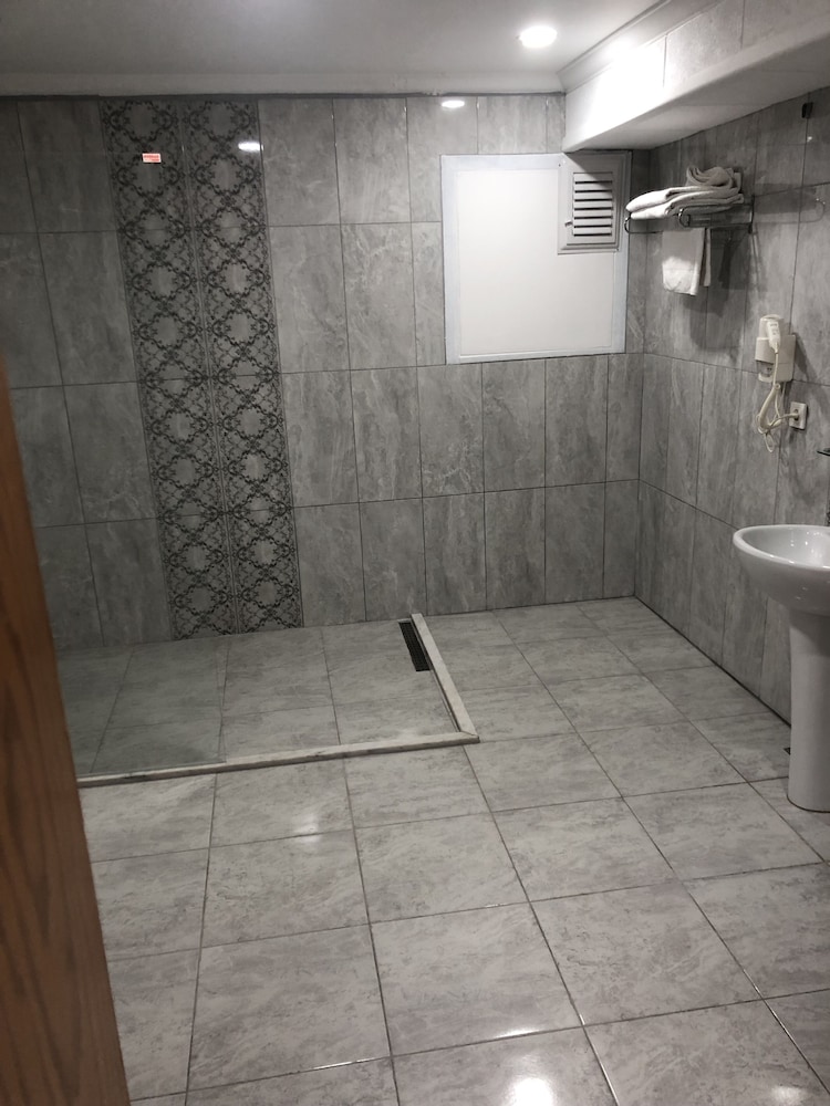 Urcu Hotel 8/49