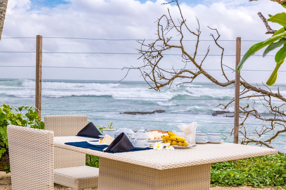 Mirissa Beach Villa 22/46