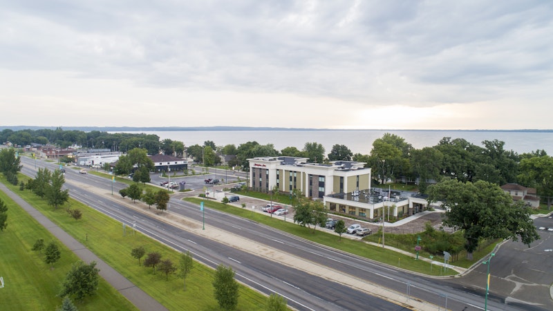 Hampton Inn Spicer Green Lake, MN 11/44