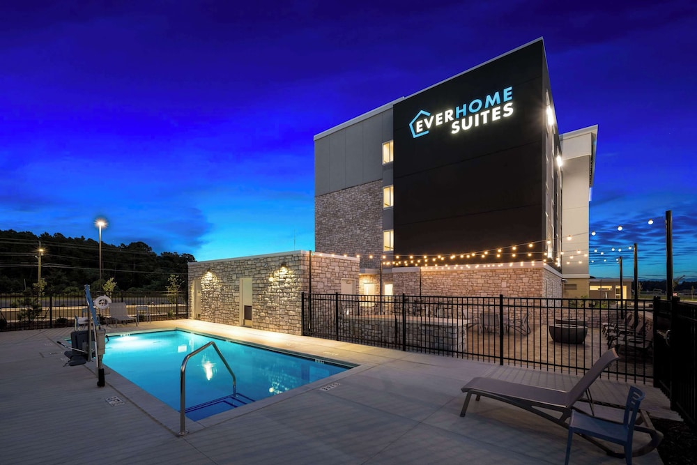 Everhome Suites Fayetteville near Fort Bragg 6/34