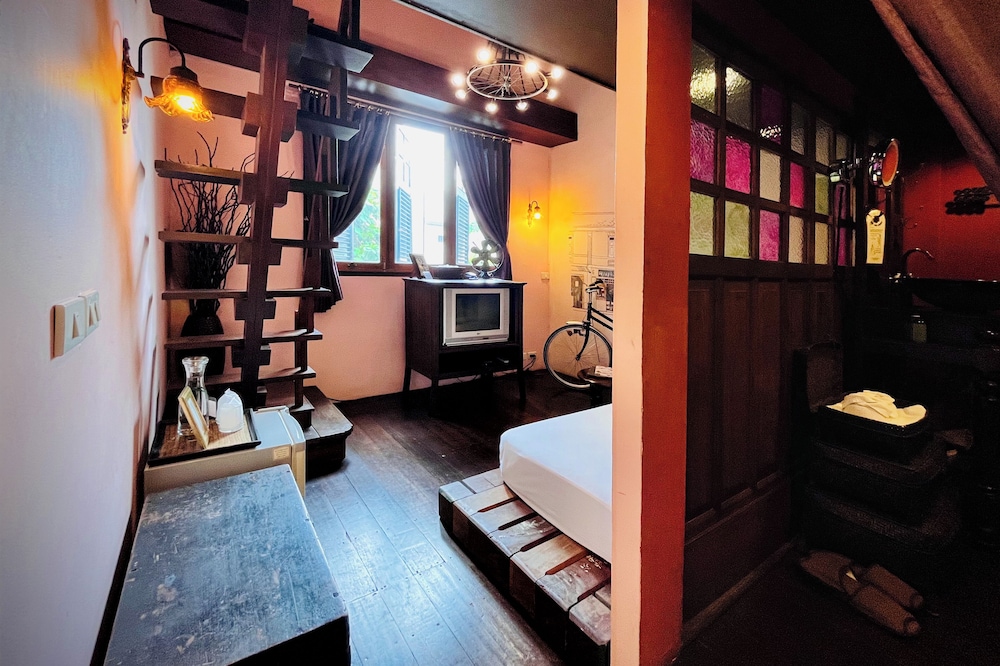 Old Capital Bike Inn(Ex Old Bangkok Inn) 42/80