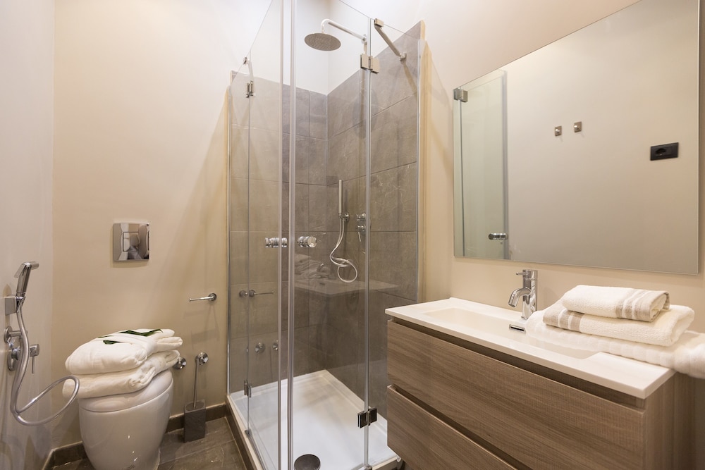 126 Gracchi Suites 36/47