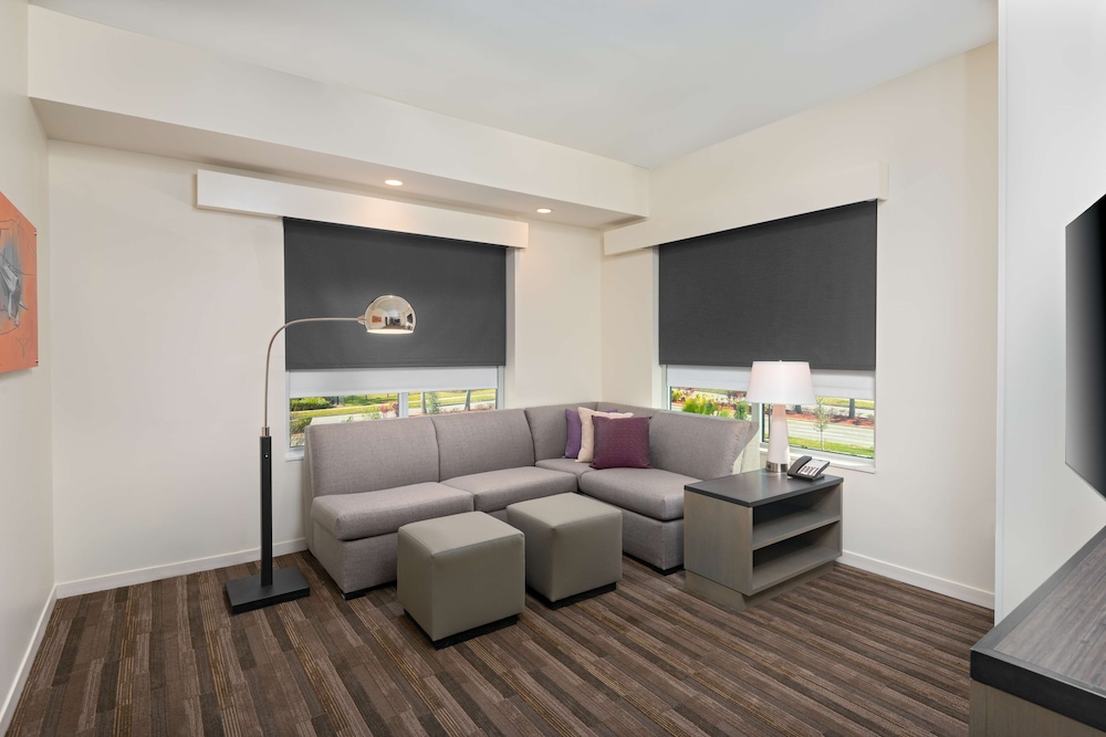 Hyatt House Orlando Airport 56/81