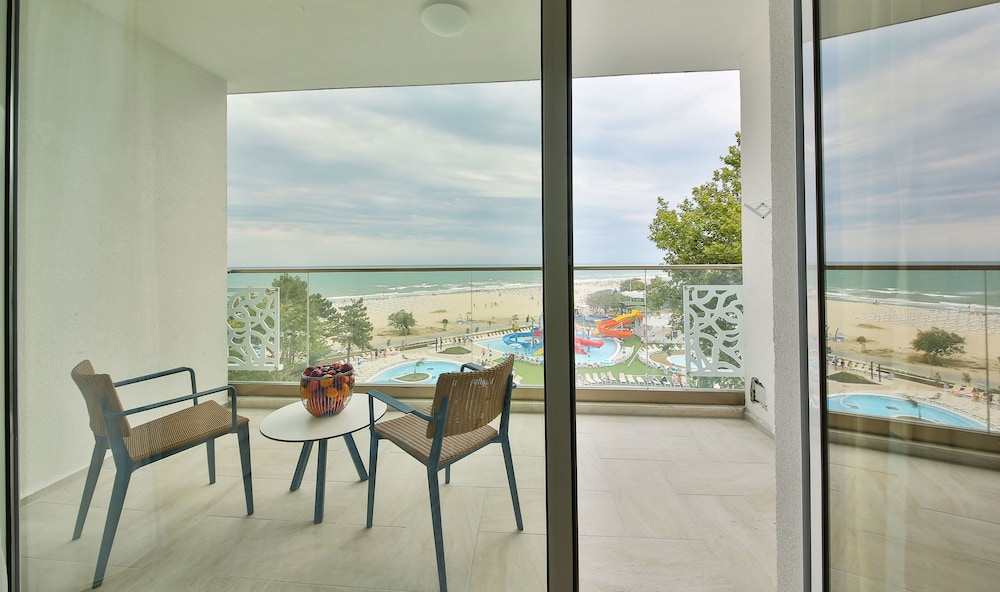 Maritim Hotel Paradise Blue Albena 41/54