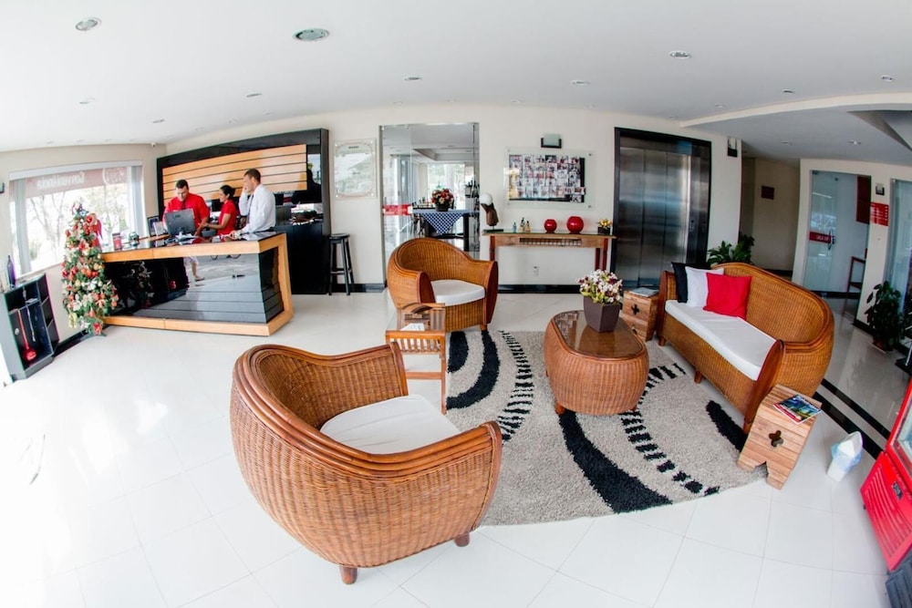 Eunapolis Plaza Hotel 25/43