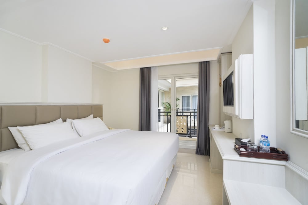 Alron Hotel Kuta Powered by Archipelago 44/67