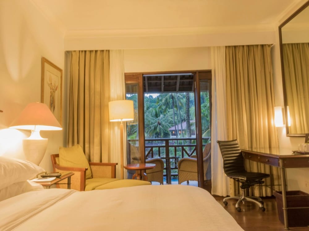 SHERATON SENGGIGI BEACH RESORT 31/75