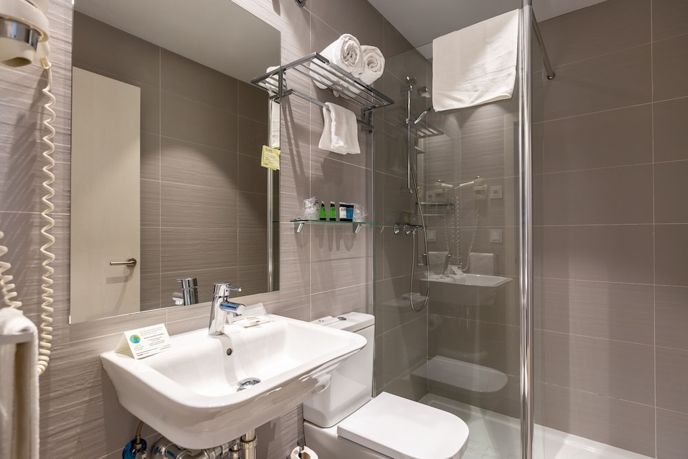 Colectia Hotel Urumea 18/76