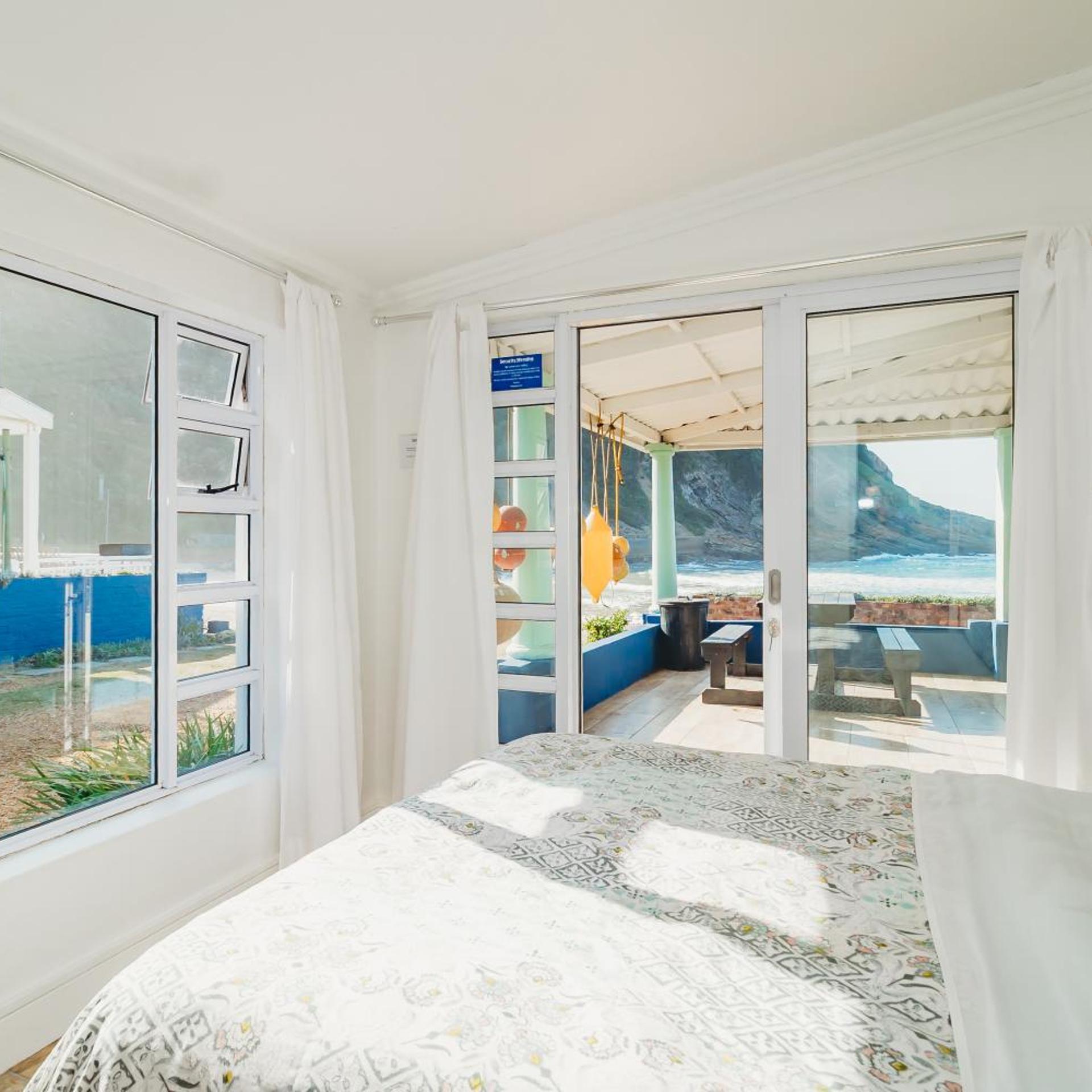 Silver Spray Beach Accommodation 11/40
