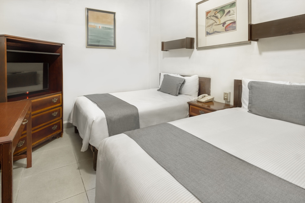 Premier Hotel 27/40
