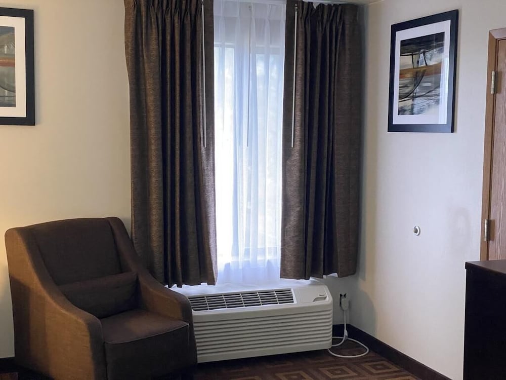 Red Lion Inn & Suites Post Falls 13/14
